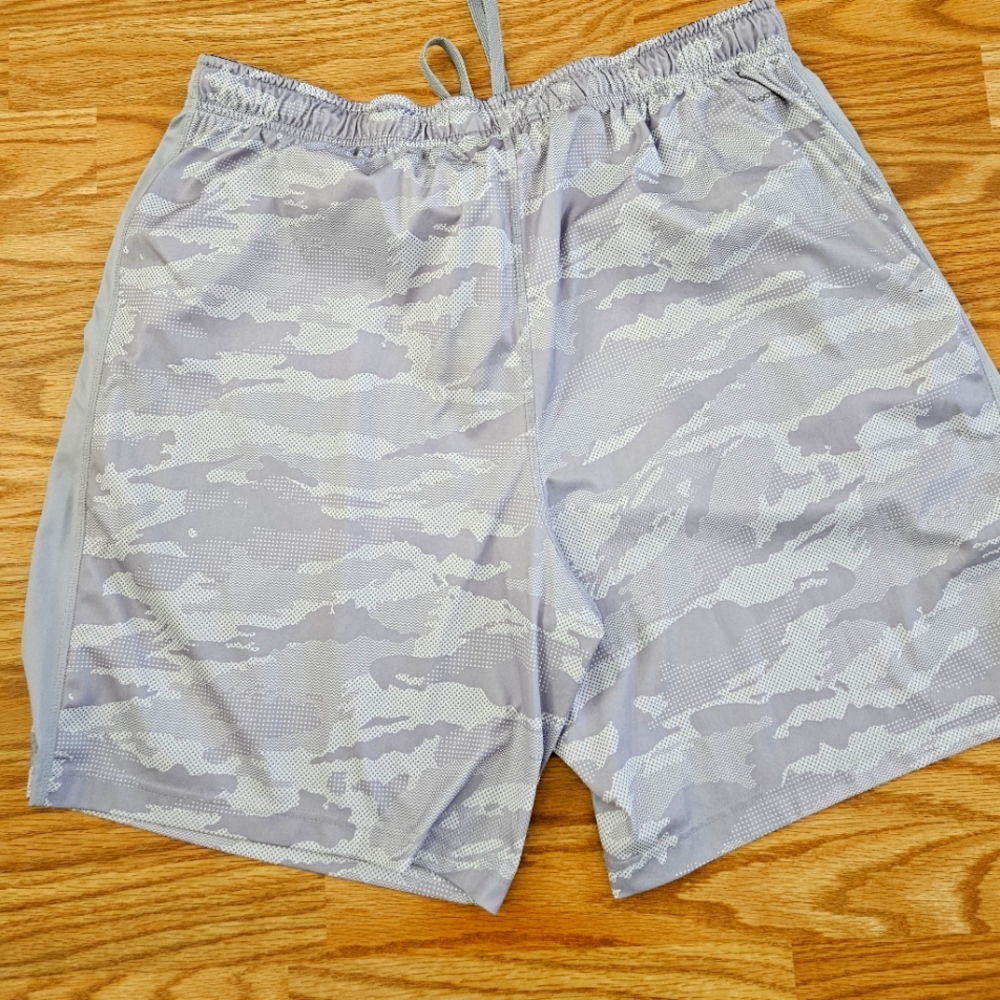 Men's Gray Camouflage Shorts